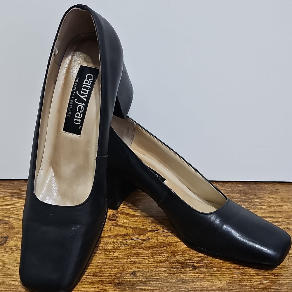 Cathy Jean Classic Black Heels